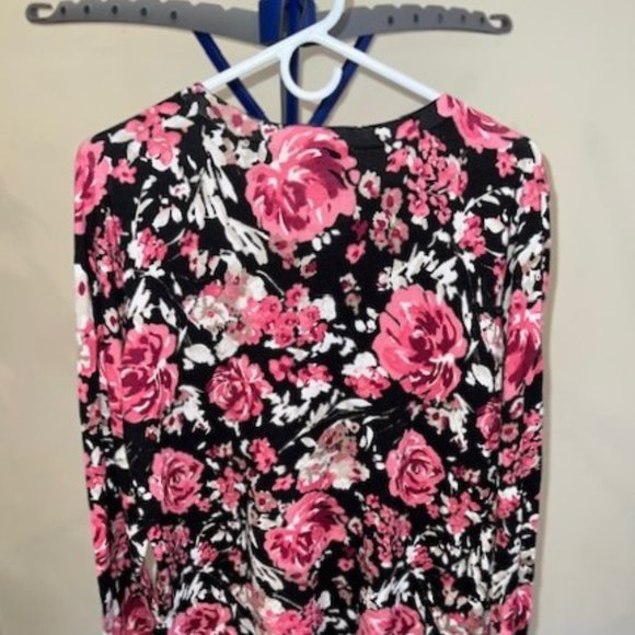 Woman's Charter Club Size 0X Pink and Black Floral Long Sleeve Cardigan - Picture 2 of 2